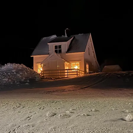 Feriehus Det Gamle Huset I Oksfjordhamn