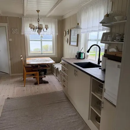 Feriehus Det Gamle Huset I Oksfjordhamn *