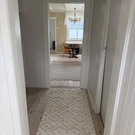Feriehus Det Gamle Huset I Oksfjordhamn