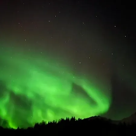 Det Gamle Huset I Oksfjordhamn * Sandelva